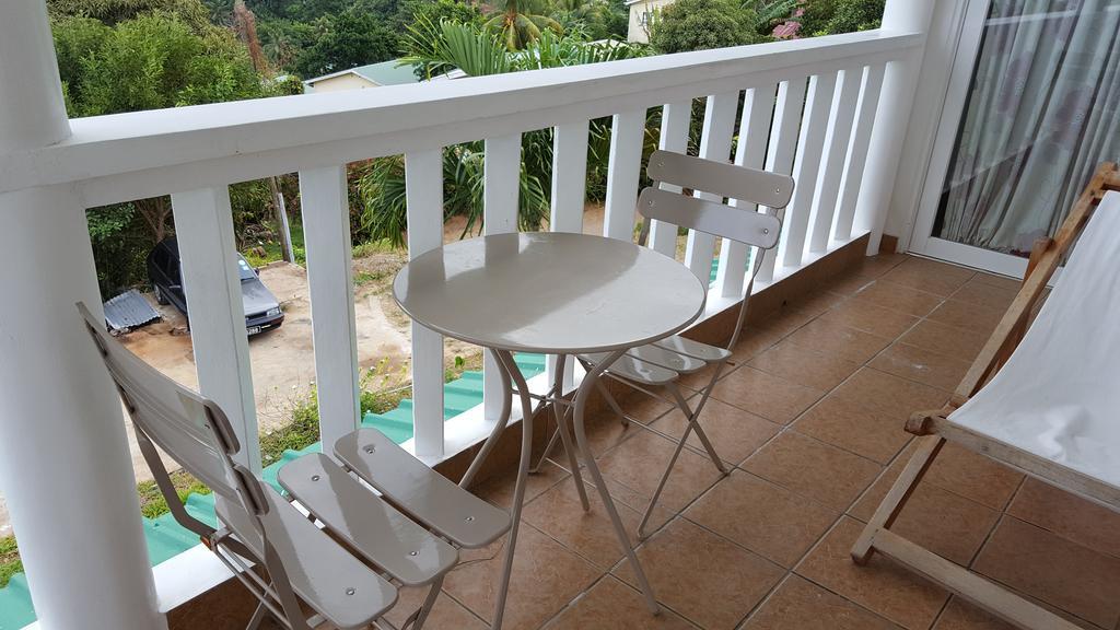 Villa Kayola - Self Catering Pointe La Rue エクステリア 写真