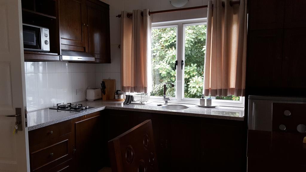 Villa Kayola - Self Catering Pointe La Rue エクステリア 写真